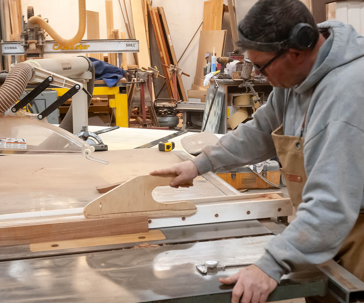 Fabrication scobis millwork wood doors