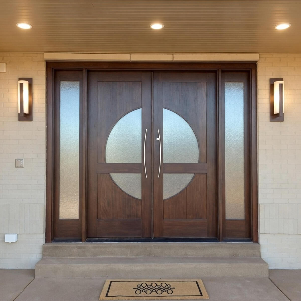 Residence front door from scobis
