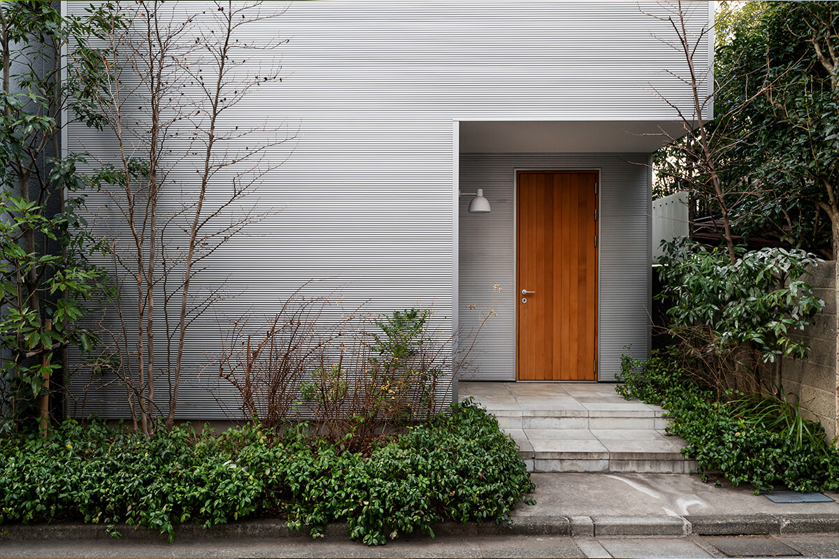Which Exterior Door Finishes Actually Last?